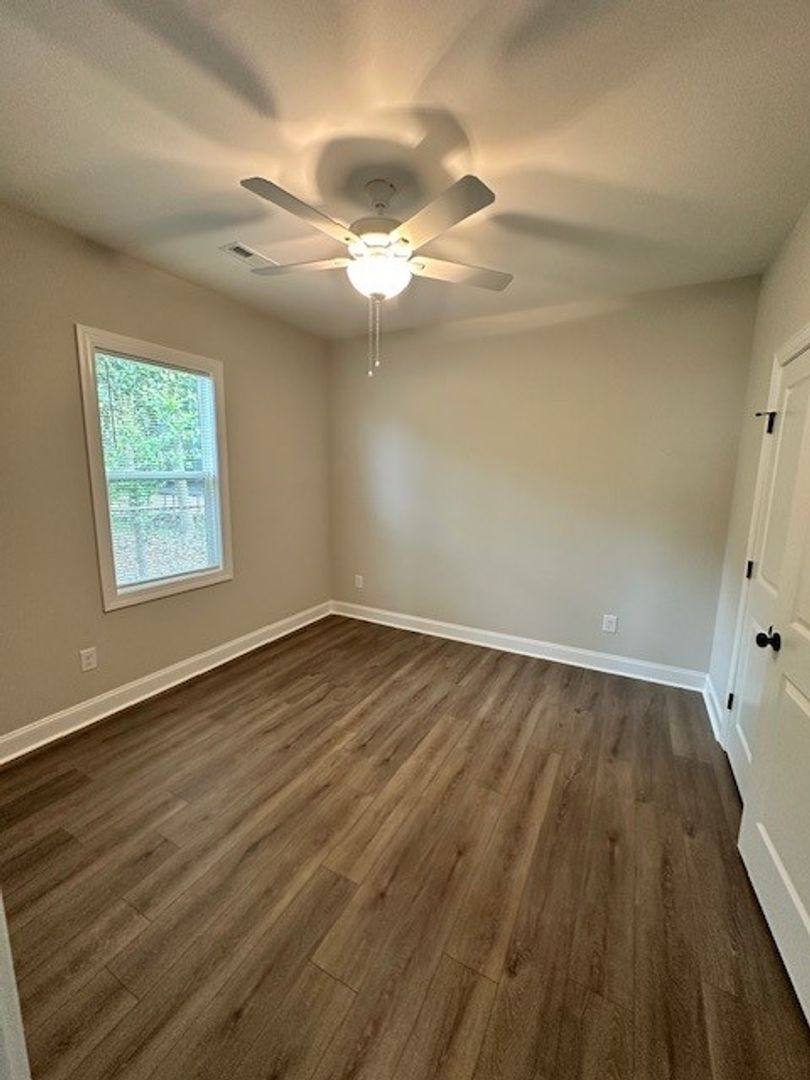 House for rent at 1912 Oak St, Wilmington, NC 28401