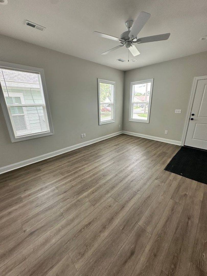House for rent at 1912 Oak St, Wilmington, NC 28401