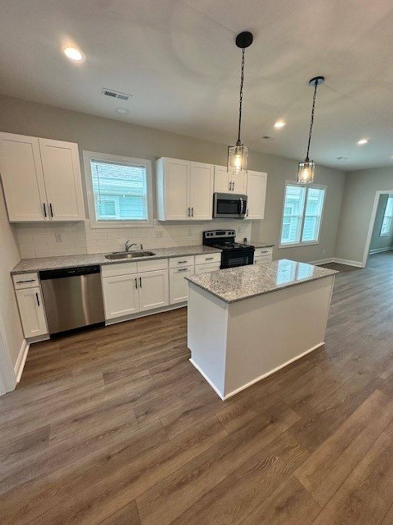 House for rent at 1912 Oak St, Wilmington, NC 28401