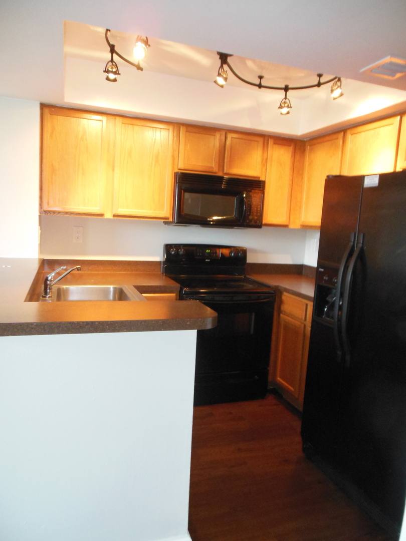 Apartment for rent at 700 Executive Center Dr, West Palm Beach, FL 33401
