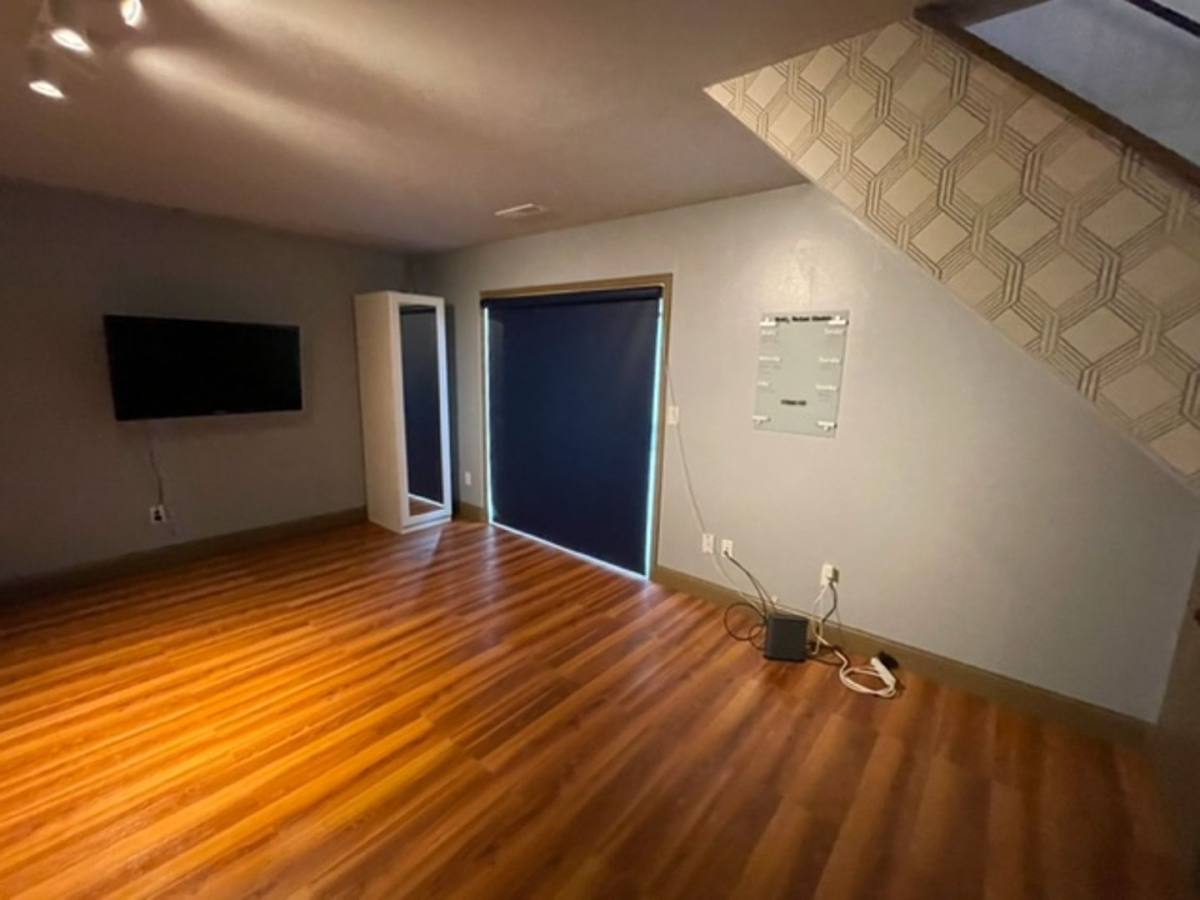Townhouse for rent at 8559 Maplebrook Parkway, Minneapolis, MN 55445