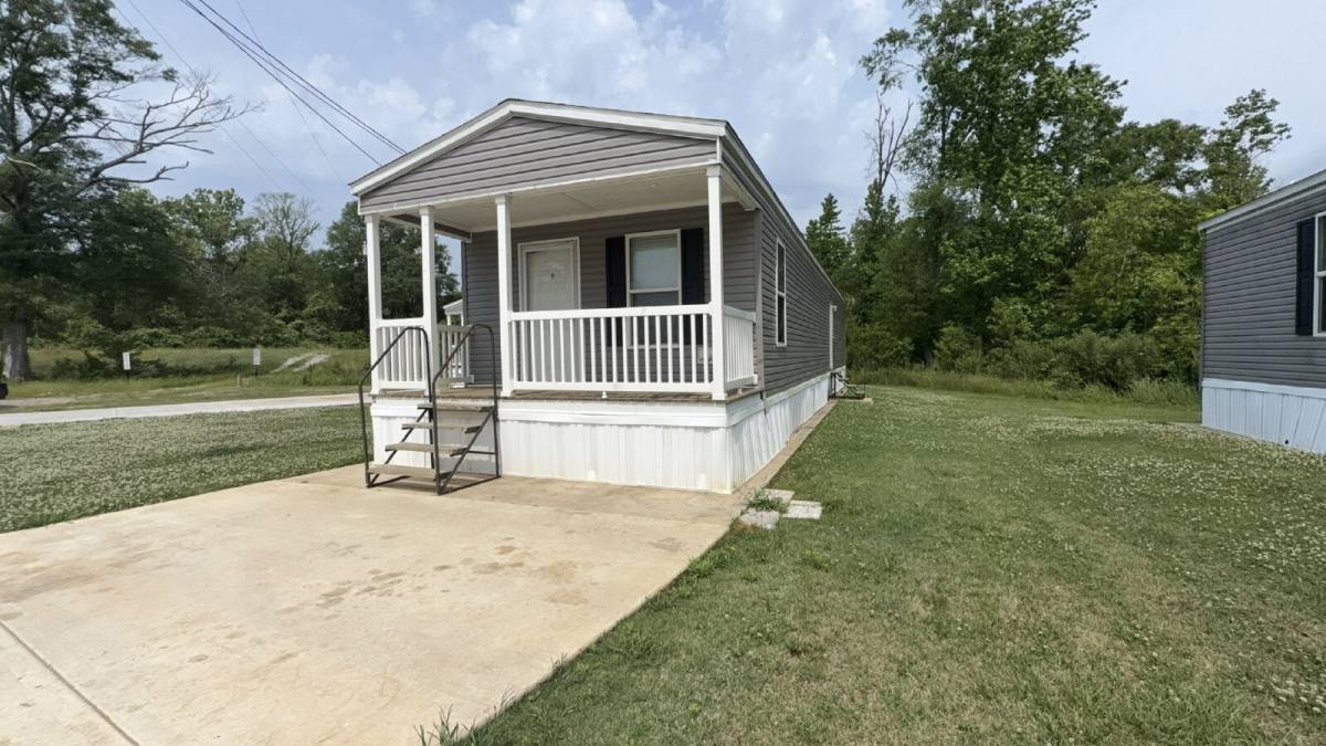 Apartment for rent at 1275 Richland Ave, Pearl, MS 39208