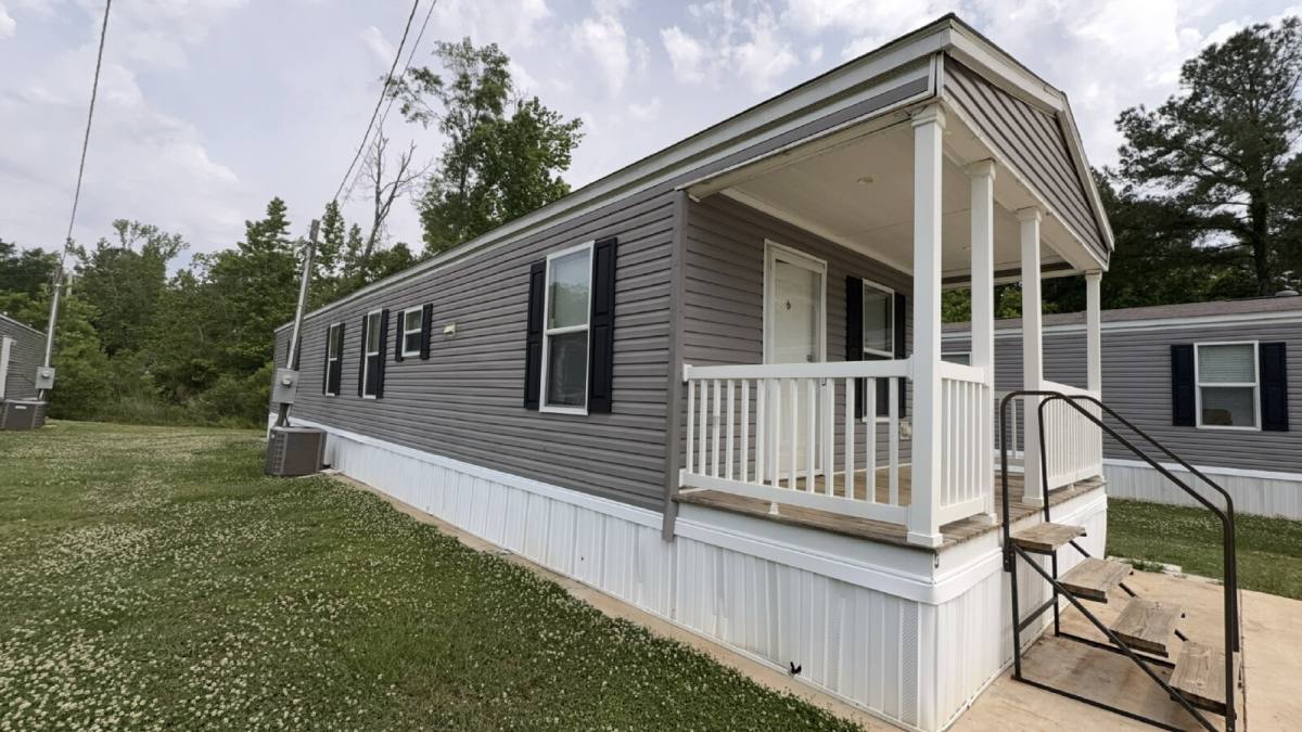 Apartment for rent at 1275 Richland Ave, Pearl, MS 39208