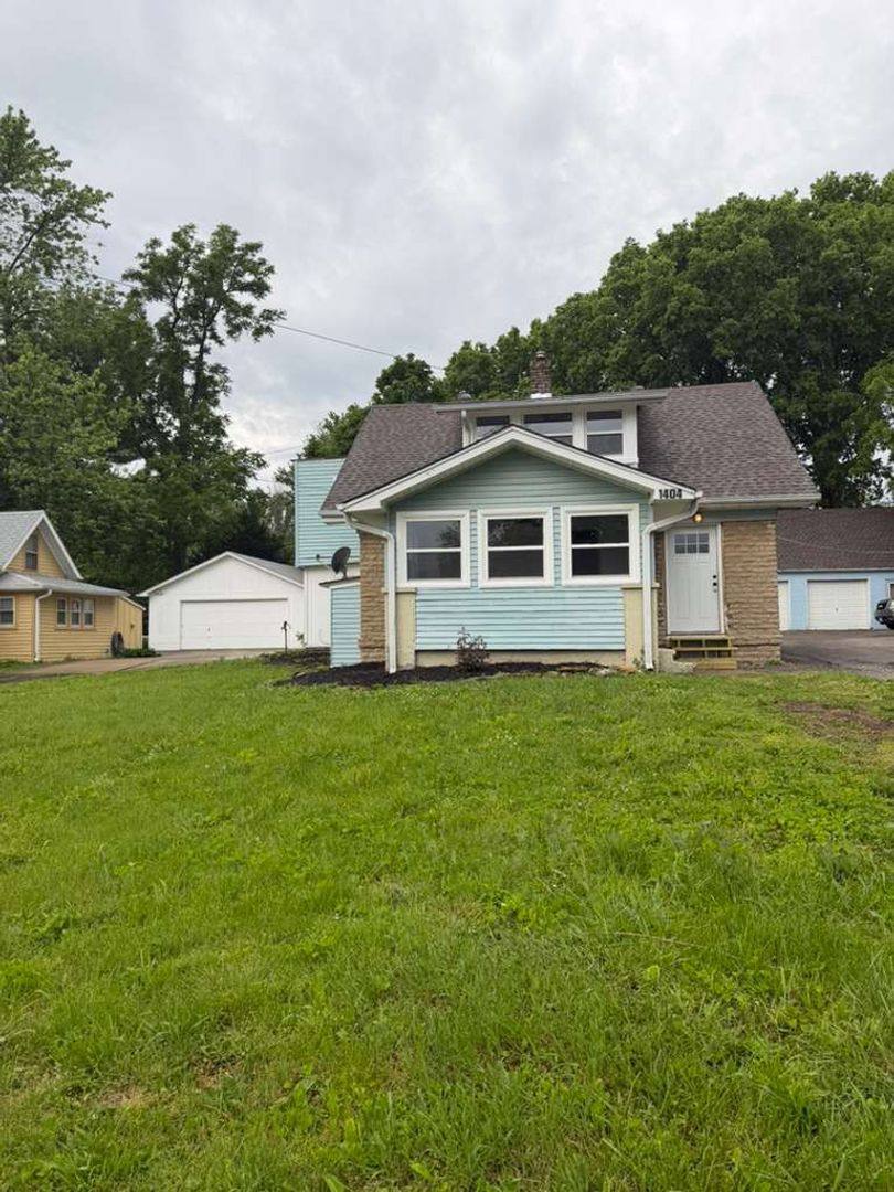 House for rent at 1404 S Osage St, Independence, MO 64055