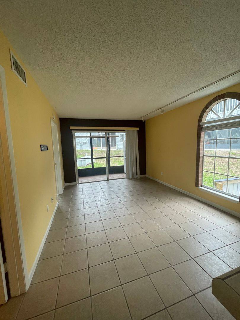 House for rent at 313 Dirksen Dr, Debary, FL 32713