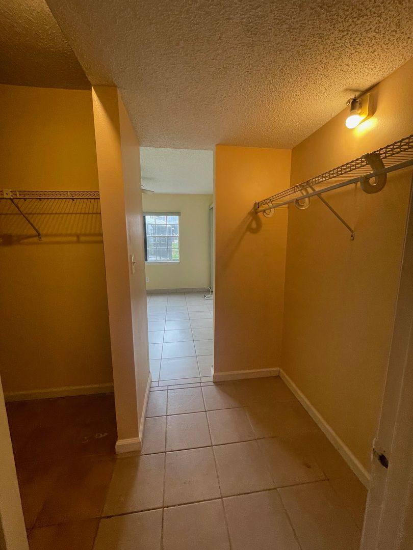 House for rent at 313 Dirksen Dr, Debary, FL 32713