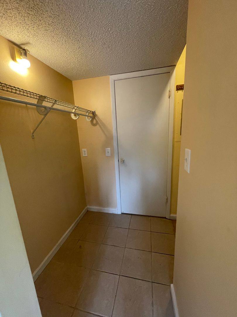 House for rent at 313 Dirksen Dr, Debary, FL 32713