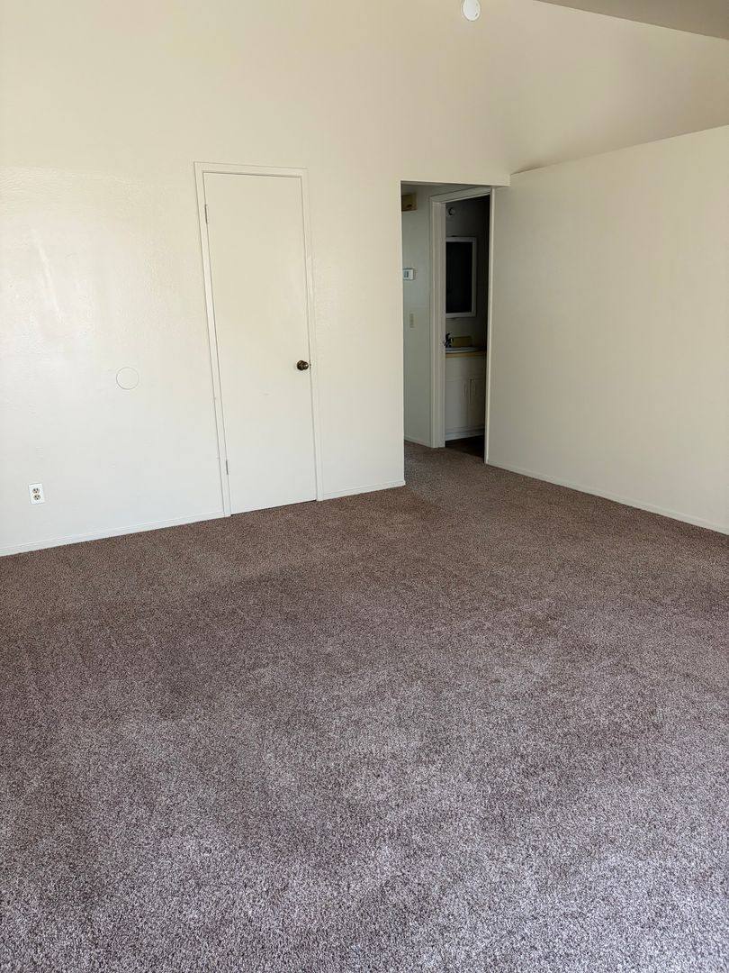 Apartment for rent at 2501-2695 Winton Way, Atwater, CA 95301