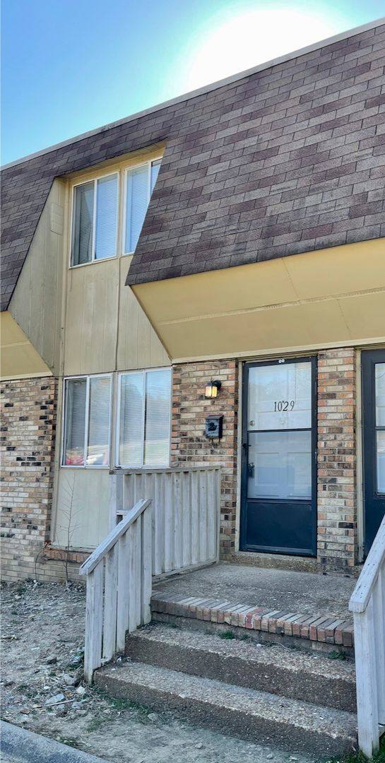 Townhouse for rent at 1029 Harold Dr, Nashville, TN 37217