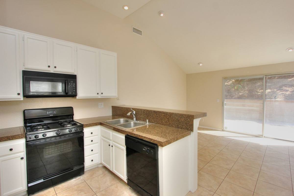House for rent at 15721 Laguna Ave, Lake Elsinore, CA 92530
