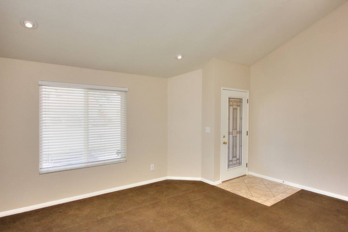 House for rent at 15721 Laguna Ave, Lake Elsinore, CA 92530