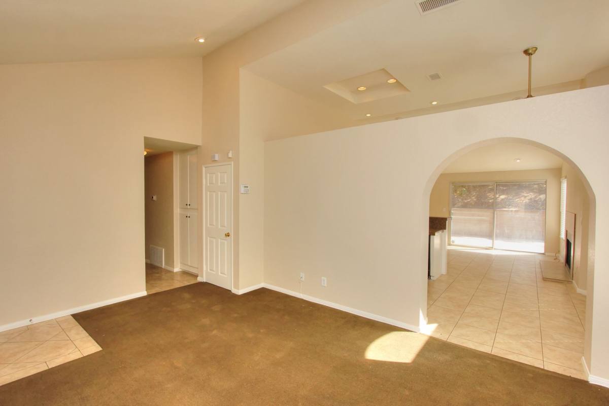 House for rent at 15721 Laguna Ave, Lake Elsinore, CA 92530