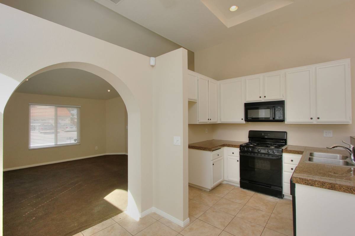 House for rent at 15721 Laguna Ave, Lake Elsinore, CA 92530
