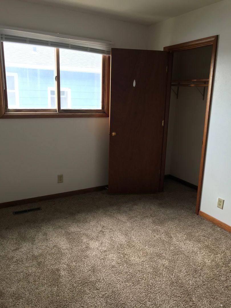 Apartment for rent at 2332 S Duluth Ave, Sioux Falls, SD 57105