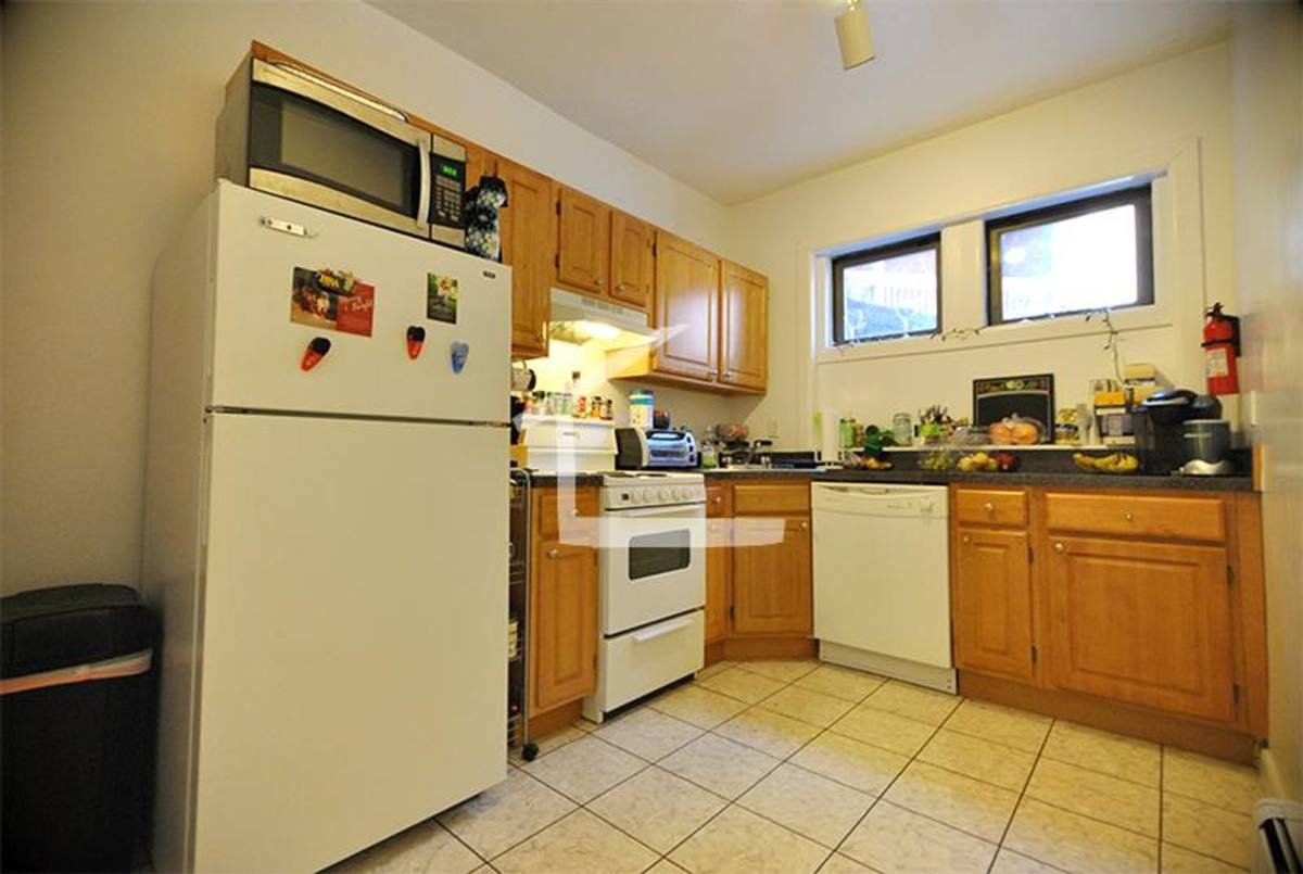 Apartment for rent at 1936 Beacon St #D3, Brighton, MA 02135