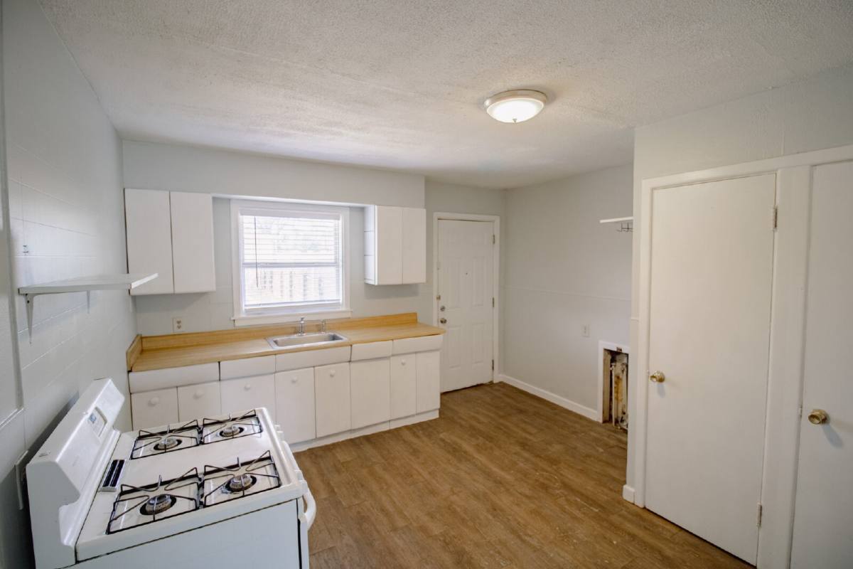Townhouse for rent at 2906 43rd St #B, Lubbock, TX 79413