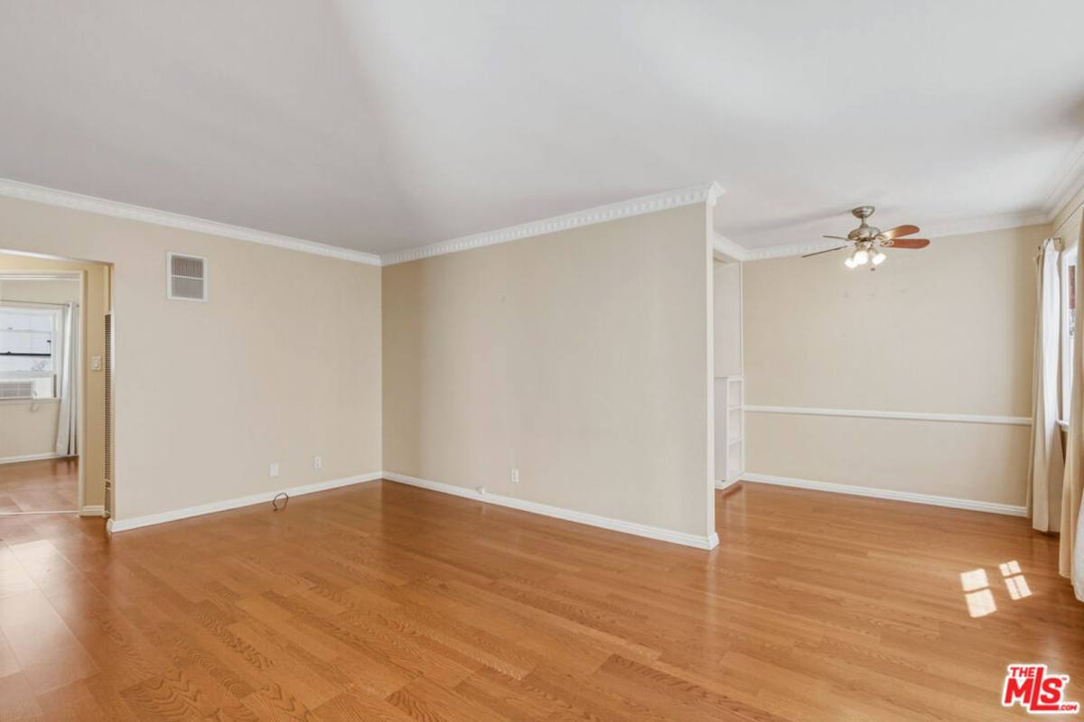 Apartment for rent at 1643 N Formosa Ave, Los Angeles, CA 90046