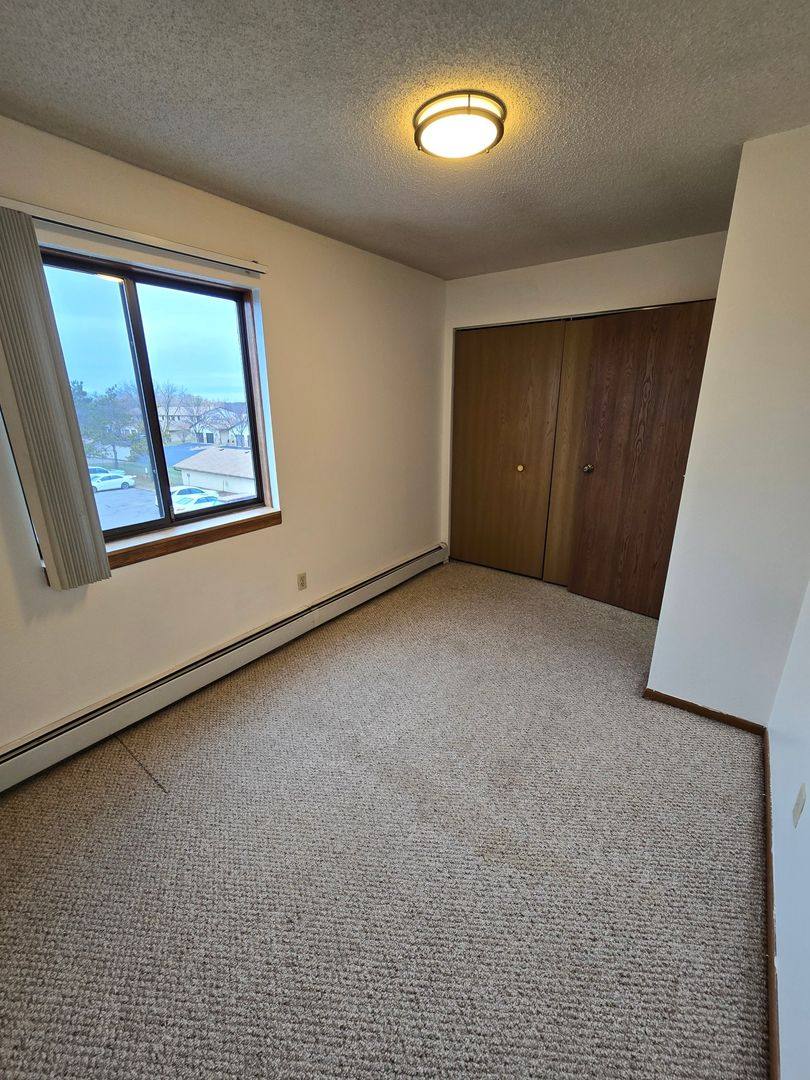 Apartment for rent at 139 Riverview Dr, Monticello, MN 55362