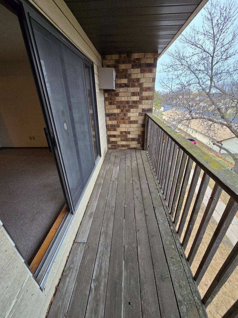 Apartment for rent at 139 Riverview Dr, Monticello, MN 55362