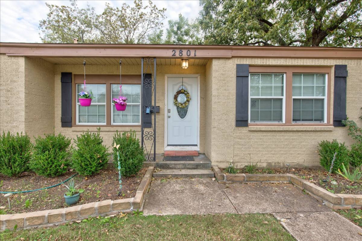 House for rent at 2801 W Biddison St, Fort Worth, TX 76109