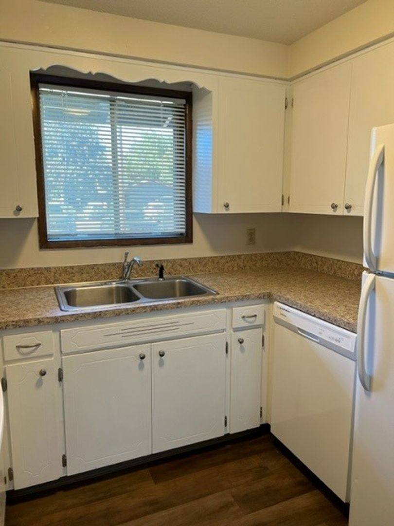 Apartment for rent at 4975 13th Ave NE, Salem, OR 97303