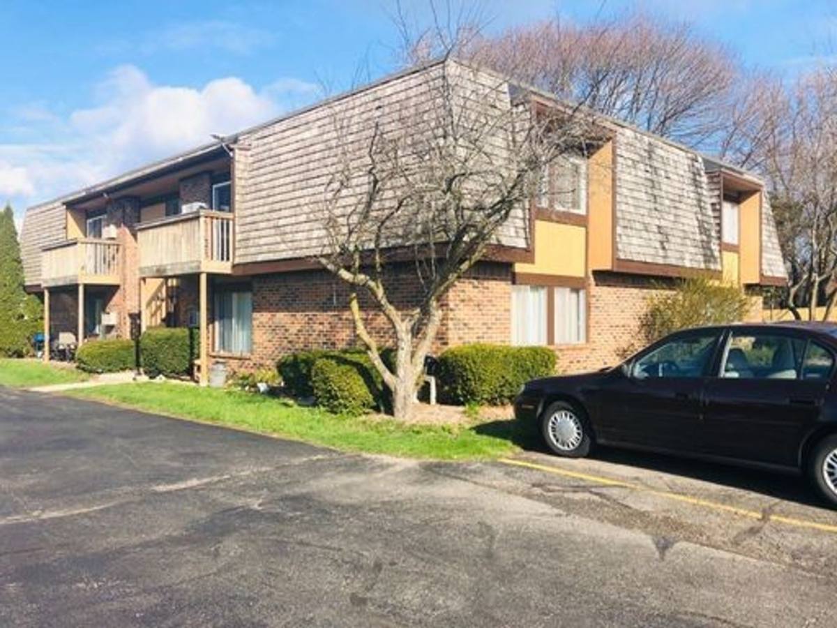Apartment for rent at 1086-1088 S Wells St, Lake Geneva, WI 53147