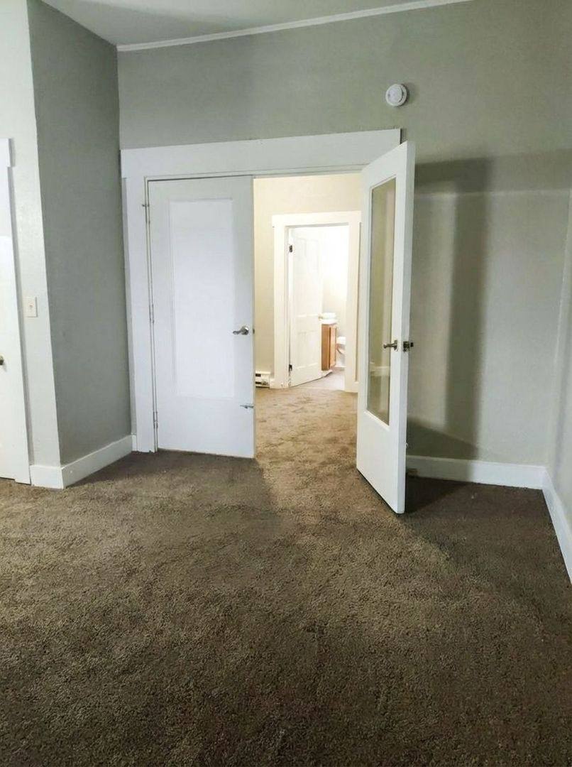 Apartment for rent at 908 E Main St, Crawfordsville, IN 47933
