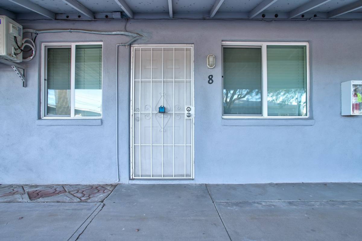 Apartment for rent at 206-216 E Jones Ave, Phoenix, AZ 85040