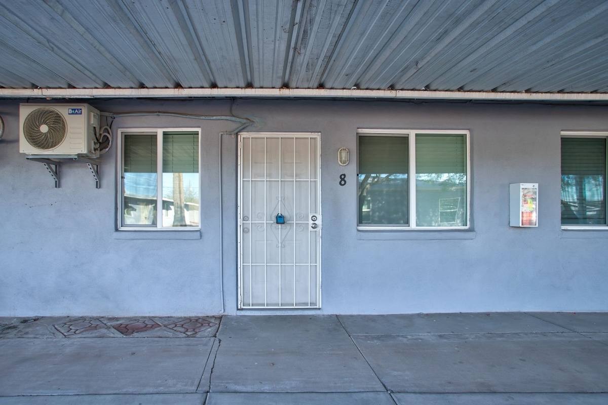 Apartment for rent at 206-216 E Jones Ave, Phoenix, AZ 85040