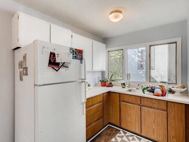 Apartment for rent at 1901 Laurel Ave W #1, Minneapolis, MN 55405