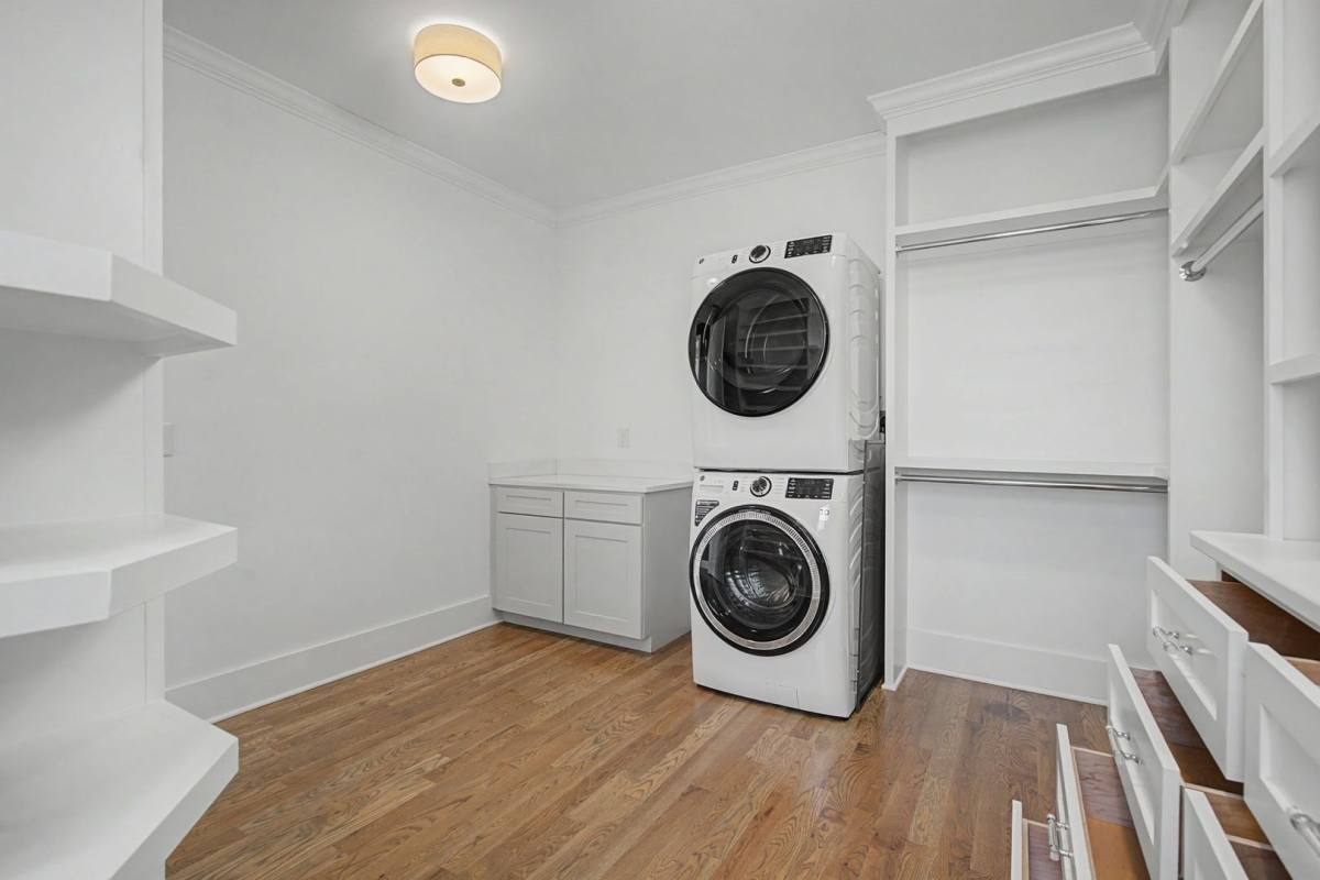 House for rent at 118B Fern Ave, Nashville, TN 37207