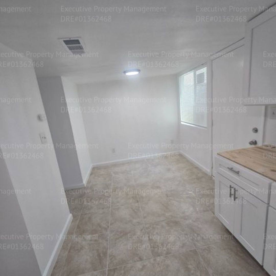 Apartment for rent at 2909 S Chester Ave, Bakersfield, CA 93304
