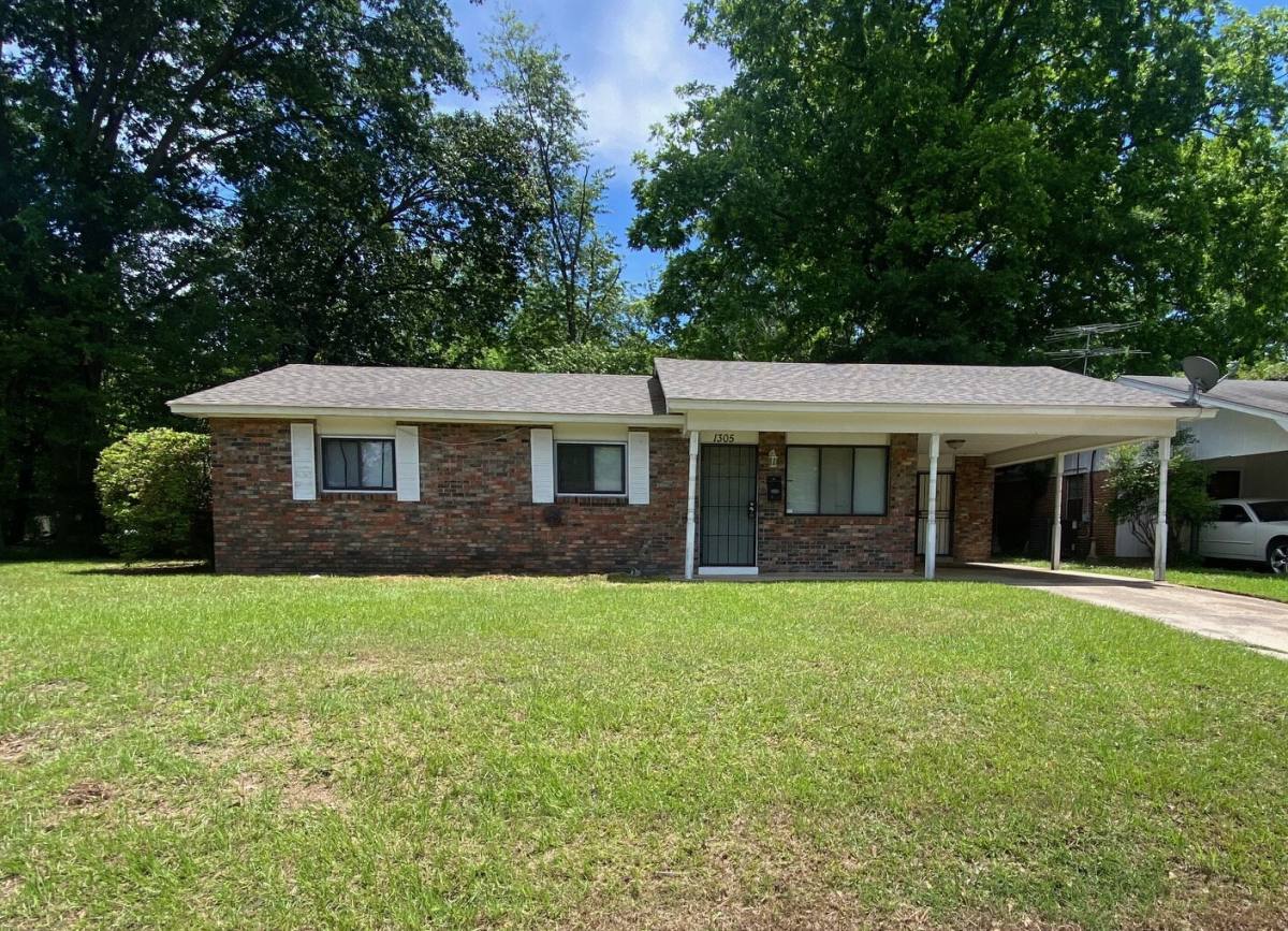 House for rent at 1305 Collins, Pine Bluff, AR 71603
