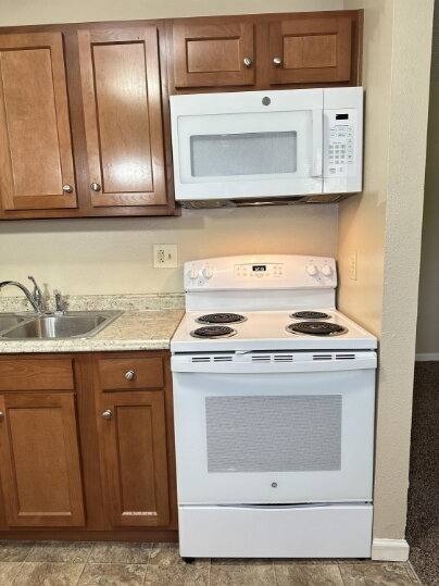 Apartment for rent at 164 Lakeshore Dr #21, Lexington, KY 40502