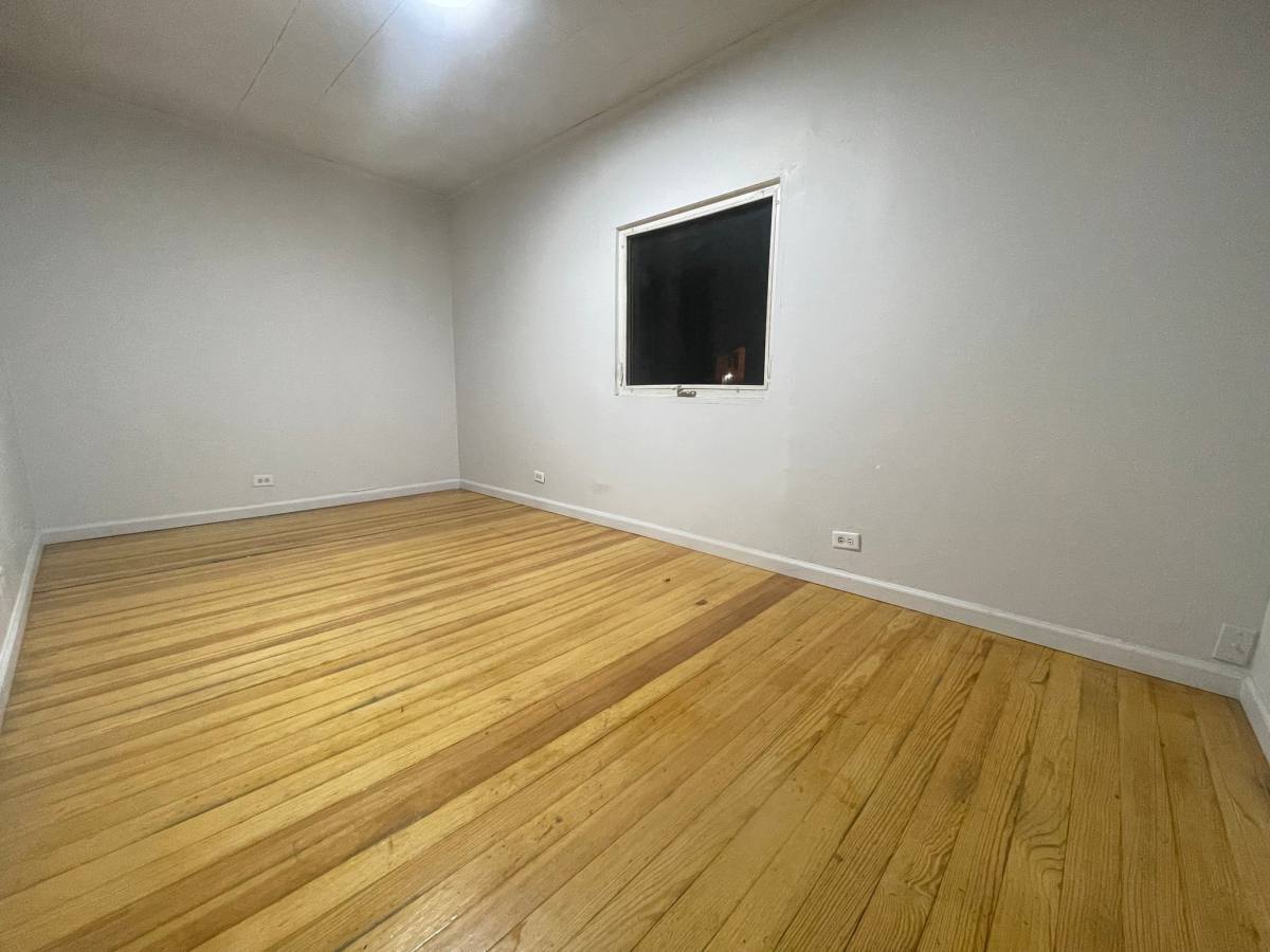Apartment for rent at 713 1st St #1, Jackson, MI 49203