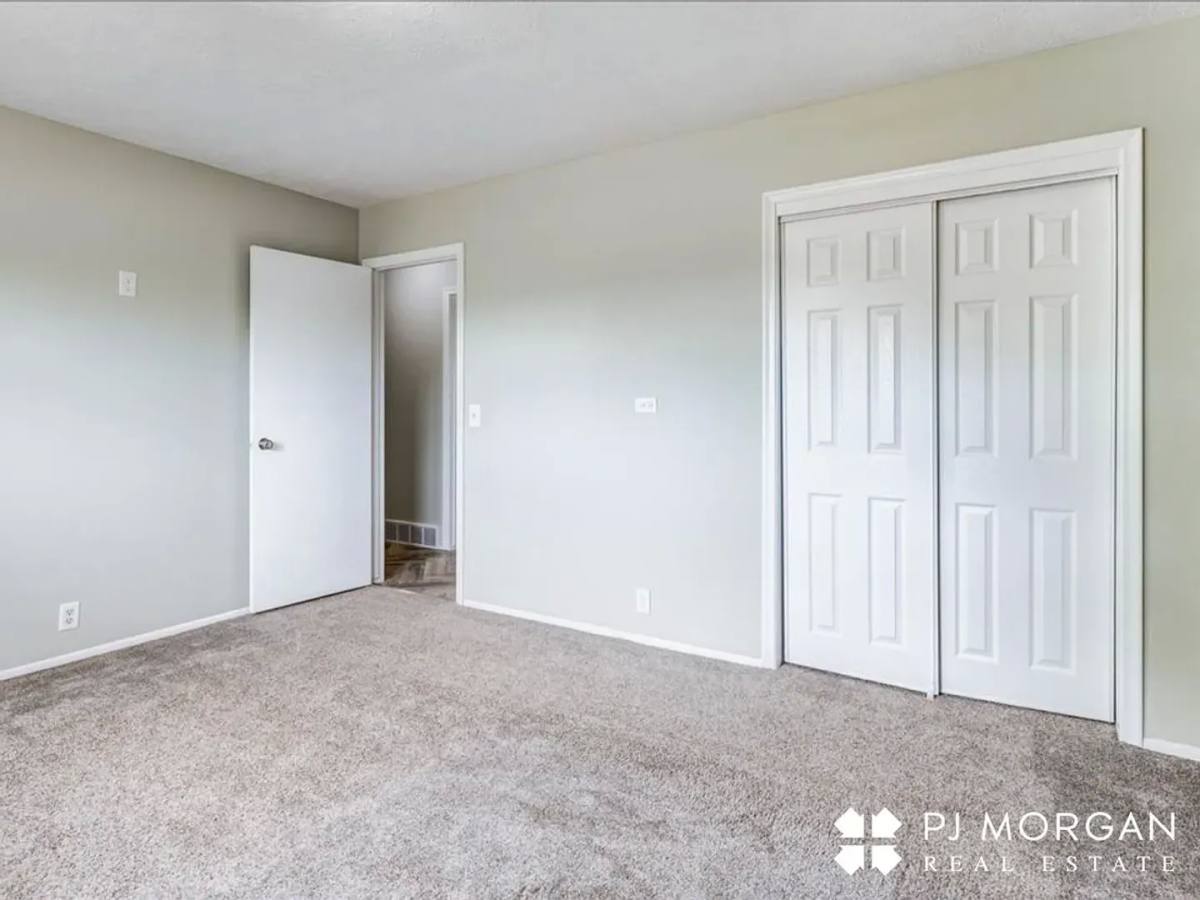 House for rent at 8903 Florence Dr, Bellevue, NE 68147