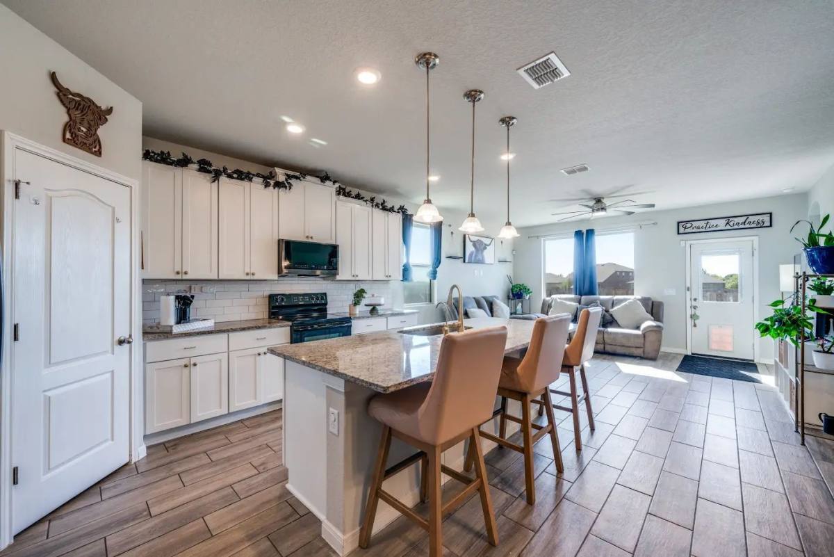 House for rent at 1390 Rios Bend Dr, New Braunfels, TX 78130