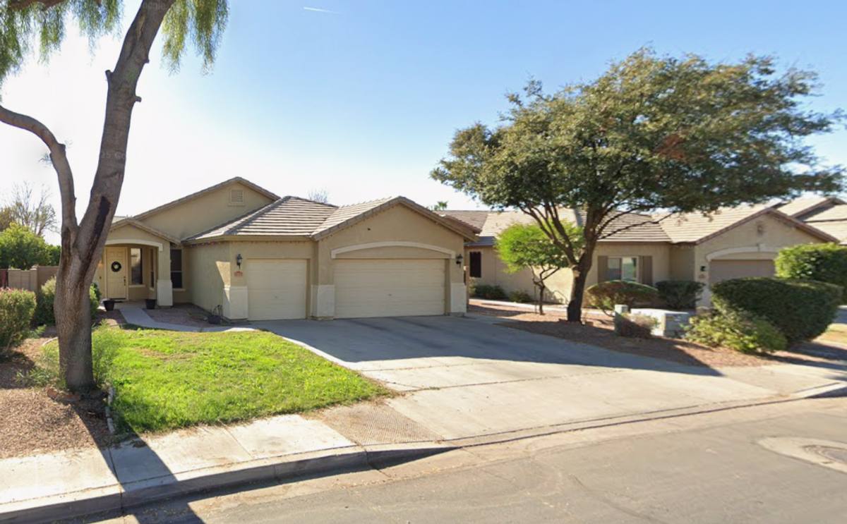 House for rent at 4375 E Cherry Hills Dr, Chandler, AZ 85249