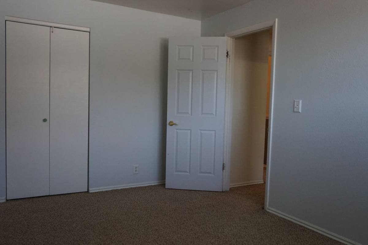 Apartment for rent at 406 E 3335 S, Salt Lake City, UT 84115