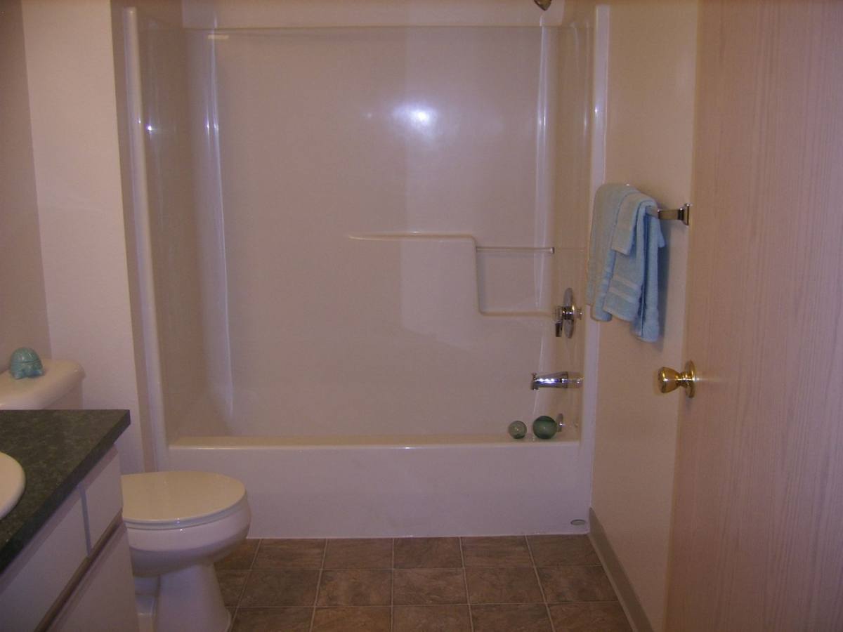 Apartment for rent at 1175 Pine Meadow Dr SE, Albany, OR 97322