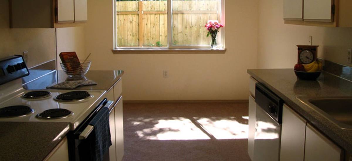 Apartment for rent at 1175 Pine Meadow Dr SE, Albany, OR 97322