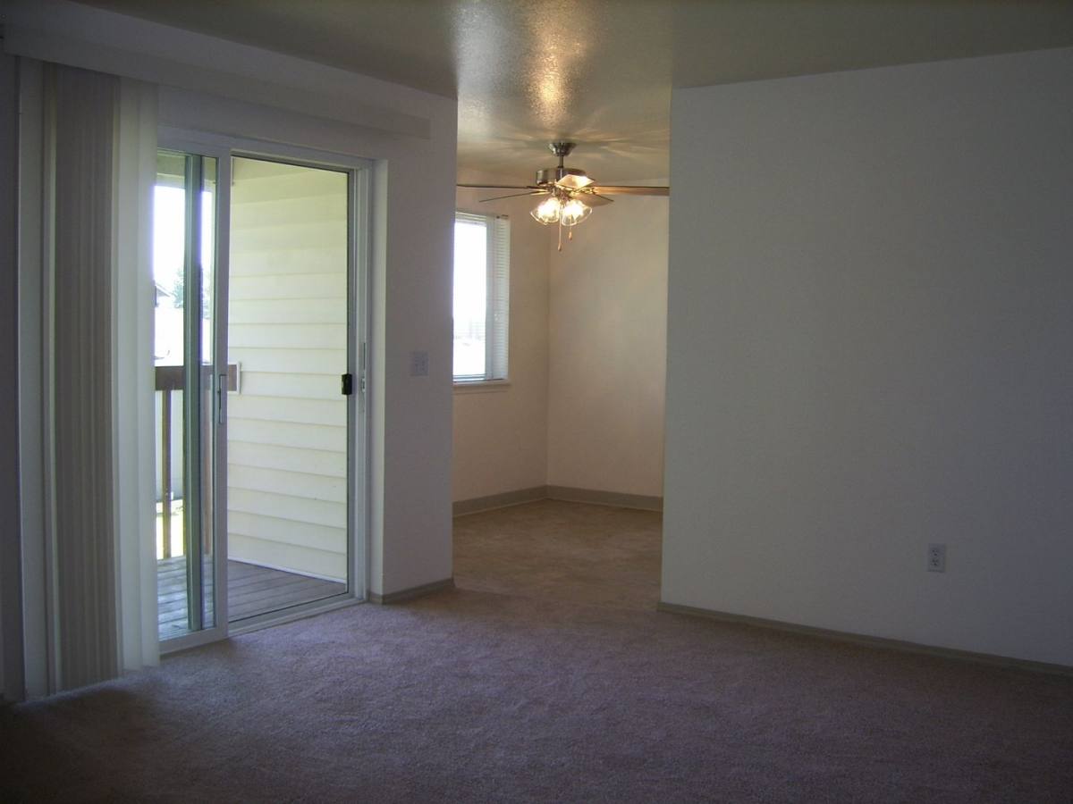 Apartment for rent at 1175 Pine Meadow Dr SE, Albany, OR 97322