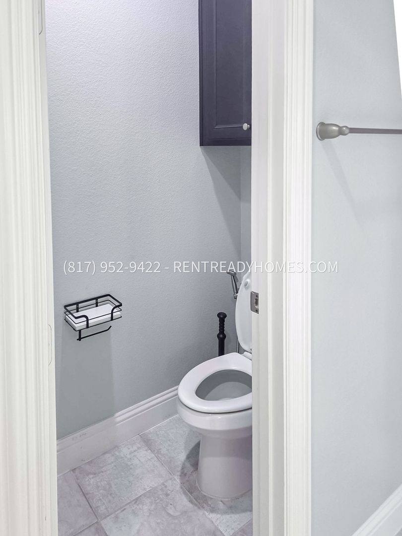 House for rent at 509 Rockingham Dr, Irving, TX 75063
