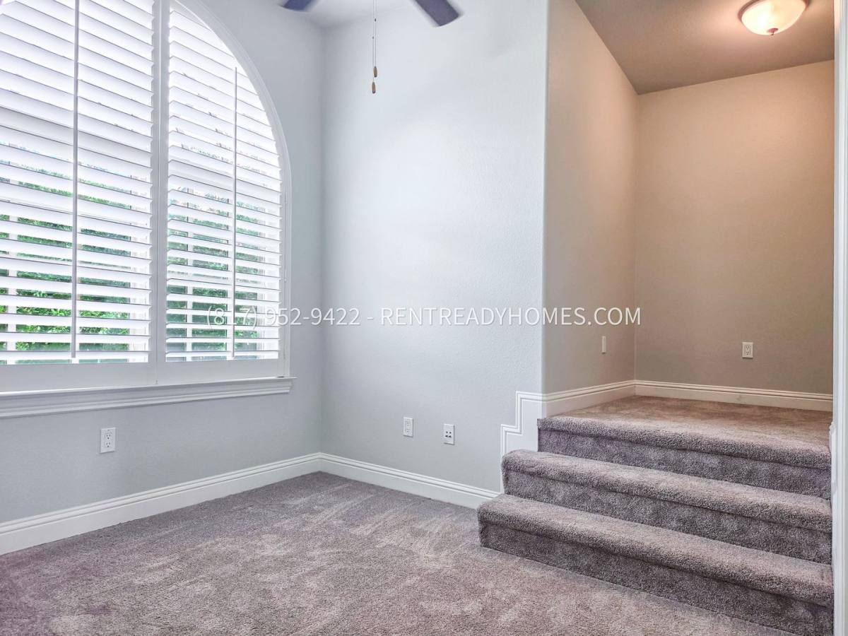 House for rent at 509 Rockingham Dr, Irving, TX 75063