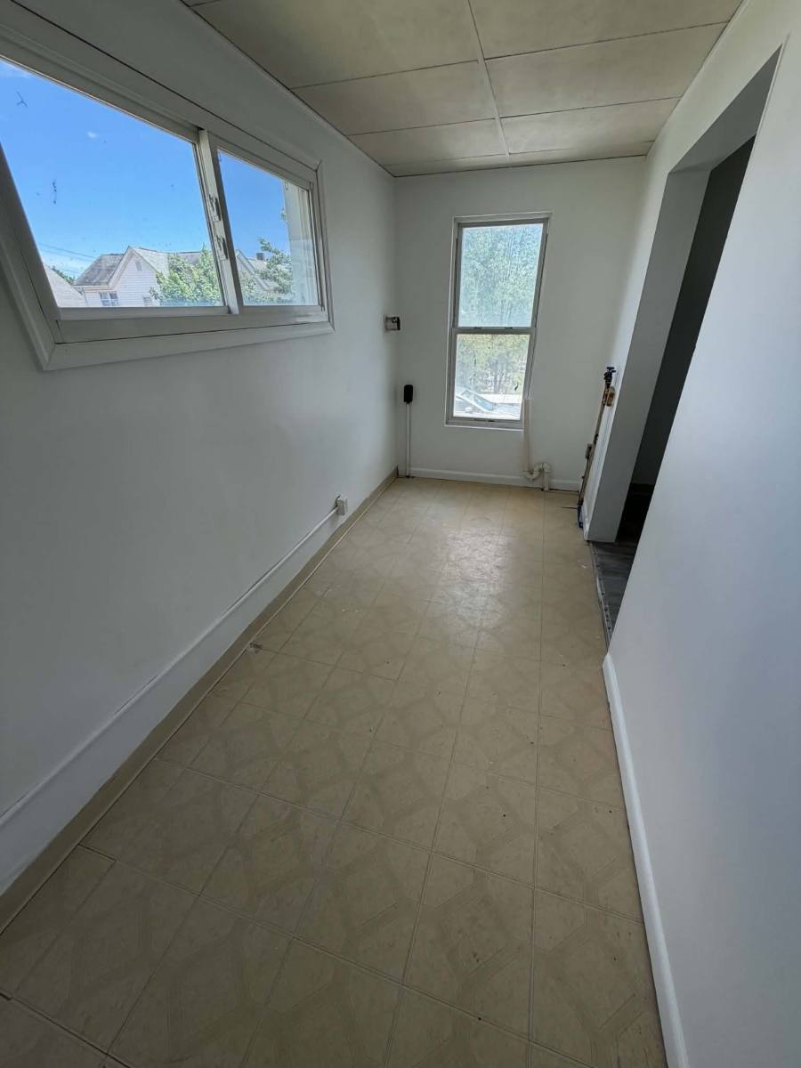 Apartment for rent at 141 Maple St #B, Frostburg, MD 21532
