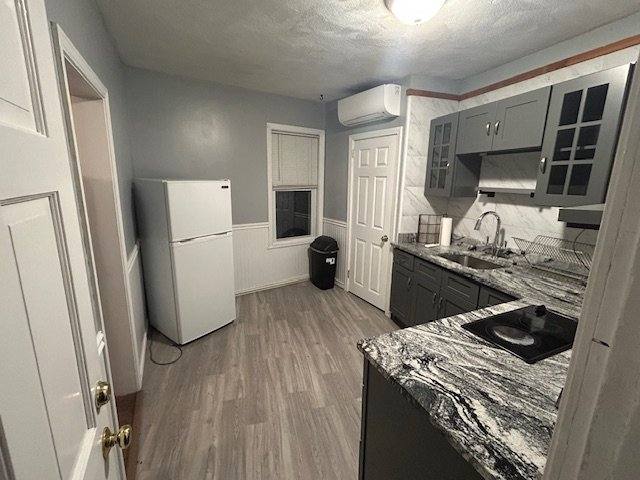 Apartment for rent at 666 Waverly St #1, Framingham, MA 01702