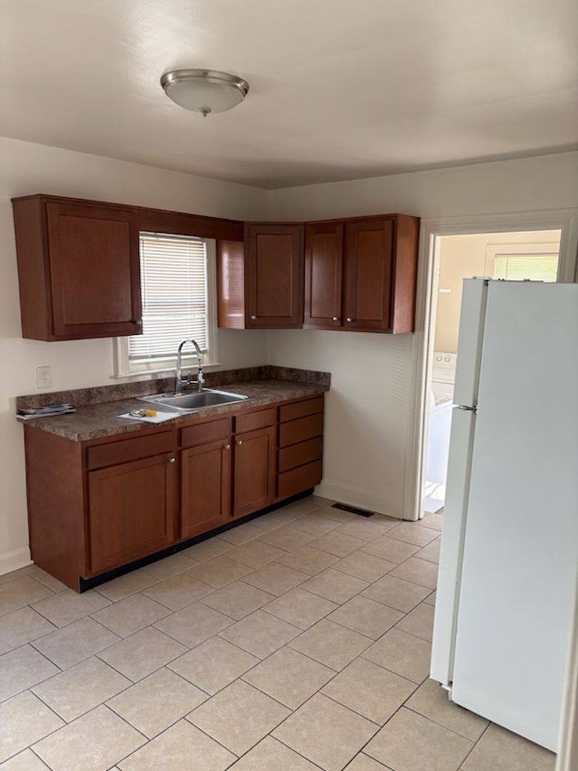 House for rent at 327 Inverness Ave, Louisville, KY 40214