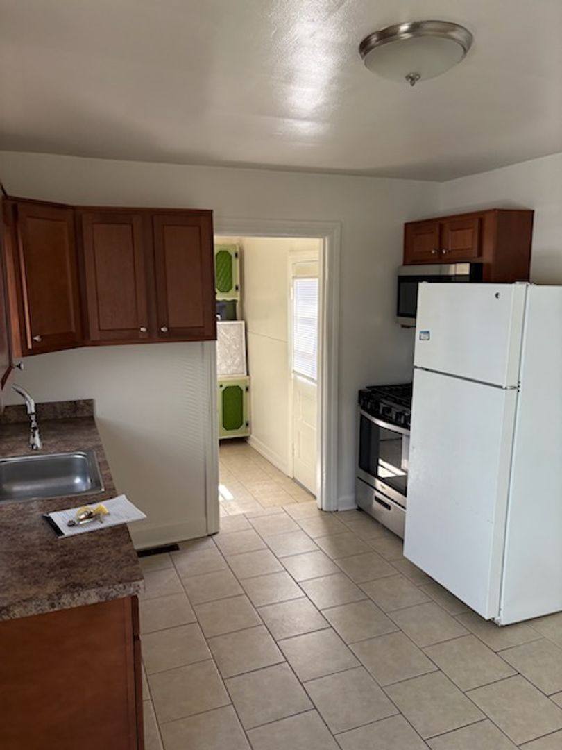 House for rent at 327 Inverness Ave, Louisville, KY 40214