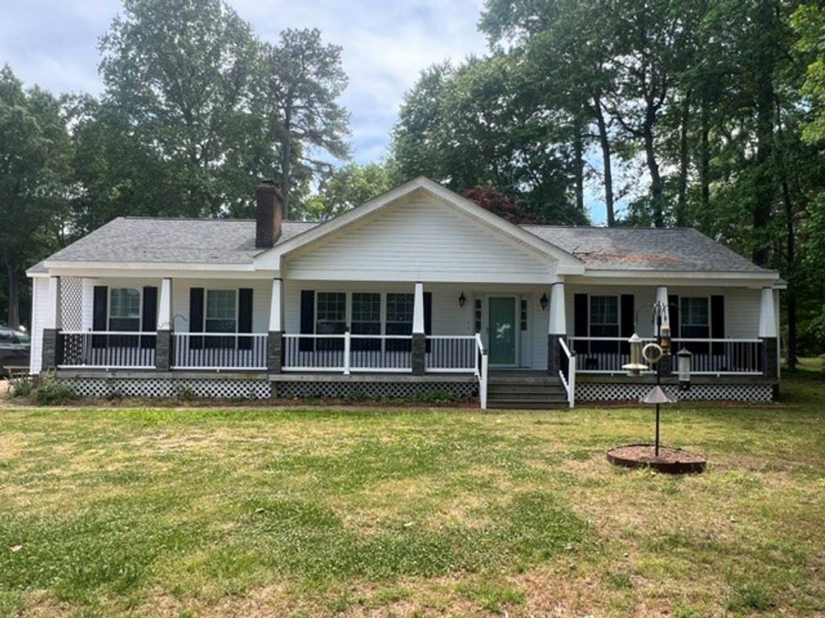 House for rent at 111 Faulkner Rd, Yorktown, VA 23692