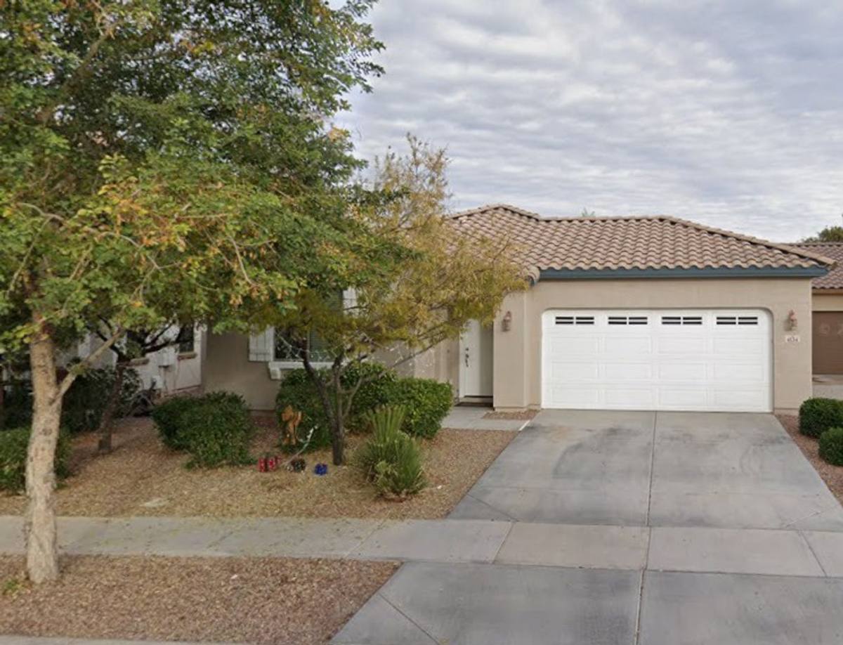 House for rent at 4134 E Thunderheart Trail, Gilbert, AZ 85297